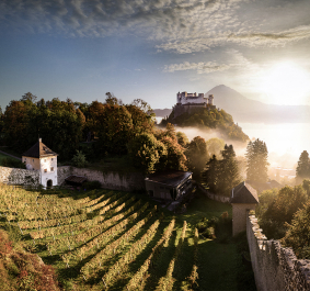 monchsberg salzburg stadt bergland