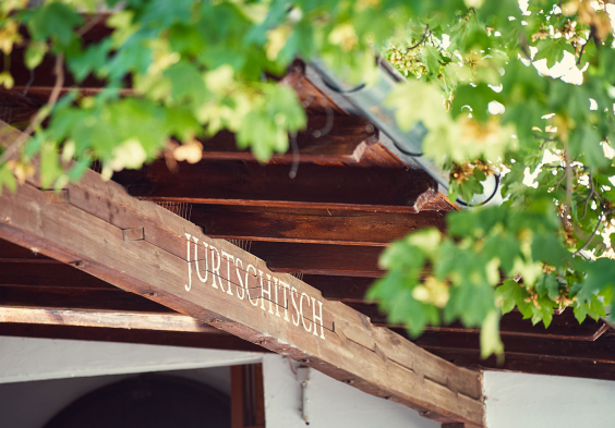 jurtschitsch schild