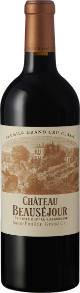 Dunkle Weinflasche mit elegantem Etikett und bronzefarbigem Verschluss.