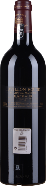 Dunkle Weinflasche mit elegantem Etikett und rotem Kronkorken.