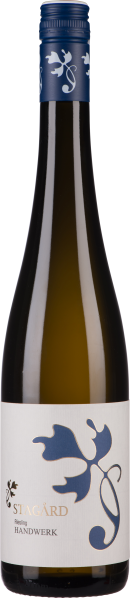 Schlanke Weinflasche mit blauem Verschluss und stilisierter Blattillustration auf dem Etikett.