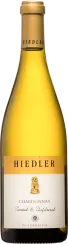 Goldene Weinflasche mit edlem Etikett und elegantem, minimalistischen Design.