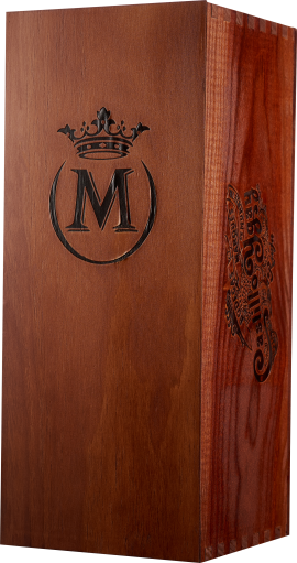 Holzkiste mit geprägtem Logo, elegante Struktur und dunkler, edler Holzton.