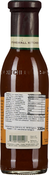 Braune Sauce in hoher, schlanker Glasflasche mit grünem Etikett.