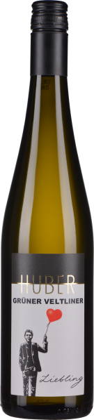 Schlanke Weinflasche mit schlichtem Etikett und schwarzem Schraubverschluss.