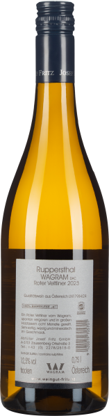 Gelbbrauner Wein in transparenter Flasche mit dunkelblauem Schraubverschluss.