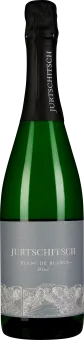 Grüne Weinflasche mit schwarzer Kapsel und einem eleganten, grauen Etikett, das grafische Muster zeigt.