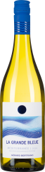 Klare Weinflasche mit blauem Verschluss und wellenförmigem Etikettendesign.