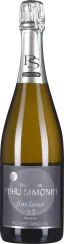 Champagnerflasche mit silberner Kapsel und elegantem Etikett.