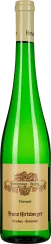 Grüne Weinflasche mit beigefarbenem Etikett, das ein traditionelles Weingut zeigt; der Korken ist hell und zylindrisch.