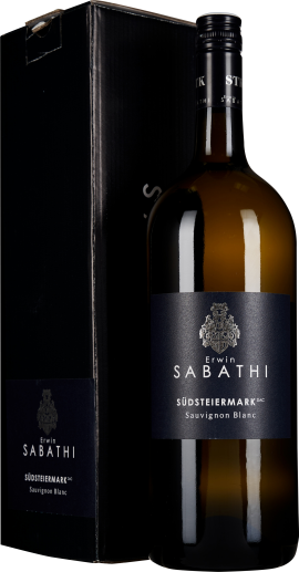 Elegante Weinflasche mit dunkelblauem Etikett und silbernem Schriftzug, begleitet von einer passenden schwarzen Geschenkbox im Hintergrund.