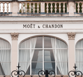 Moet 2022 header
